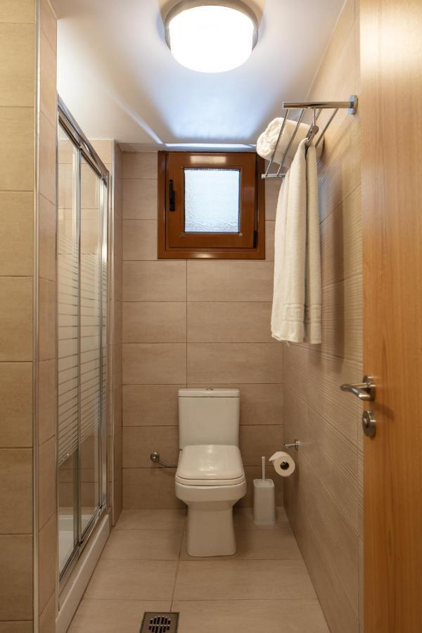 Hotel Rezi Парга Екстериор снимка