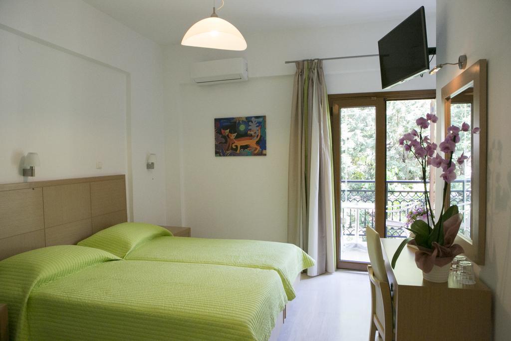Hotel Rezi Парга Стая снимка